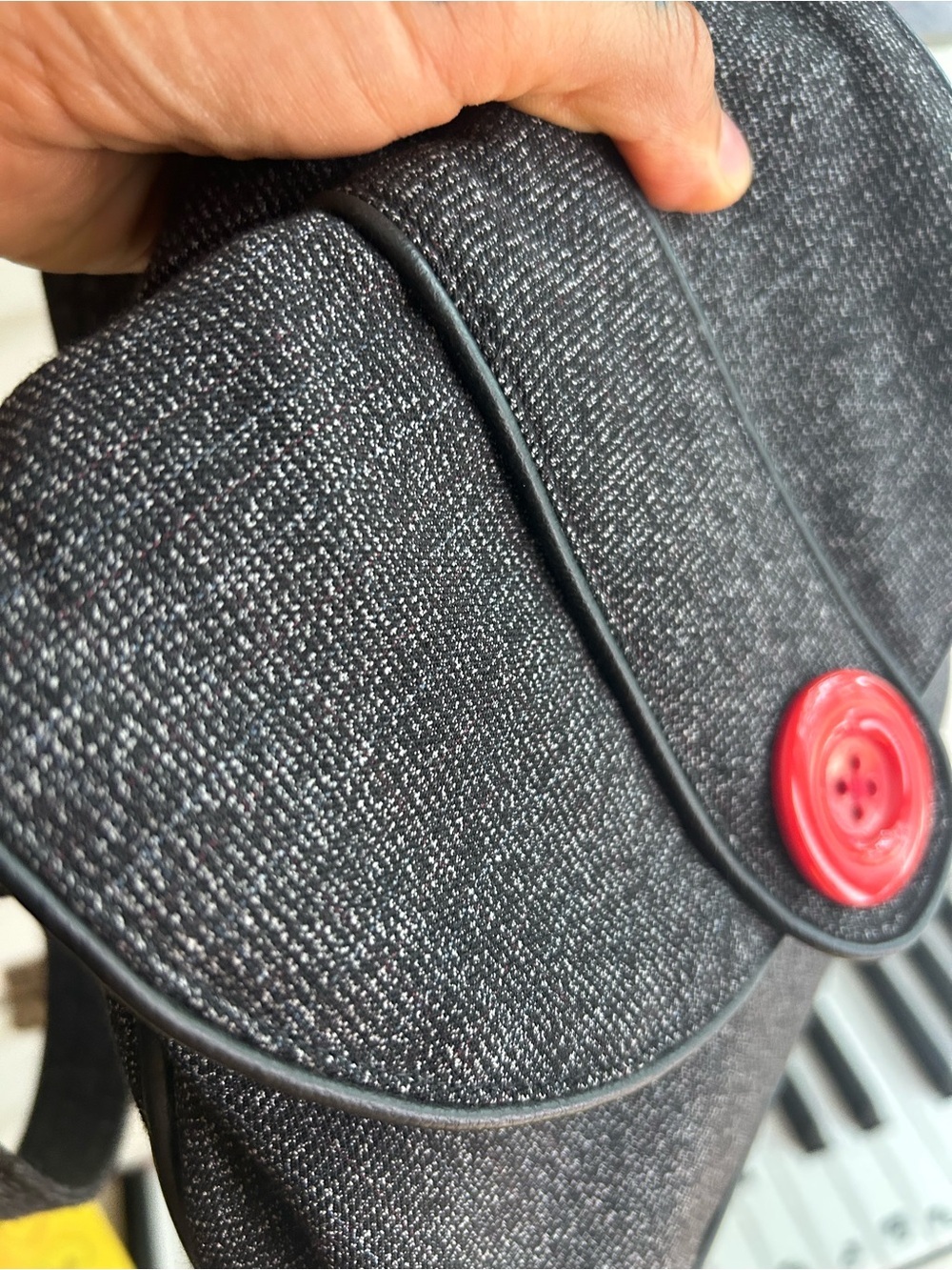 Jak’s Black Textured Crossbody Bag Red Button Retro Y2K Shoulder Purse - Picture 12 of 16
